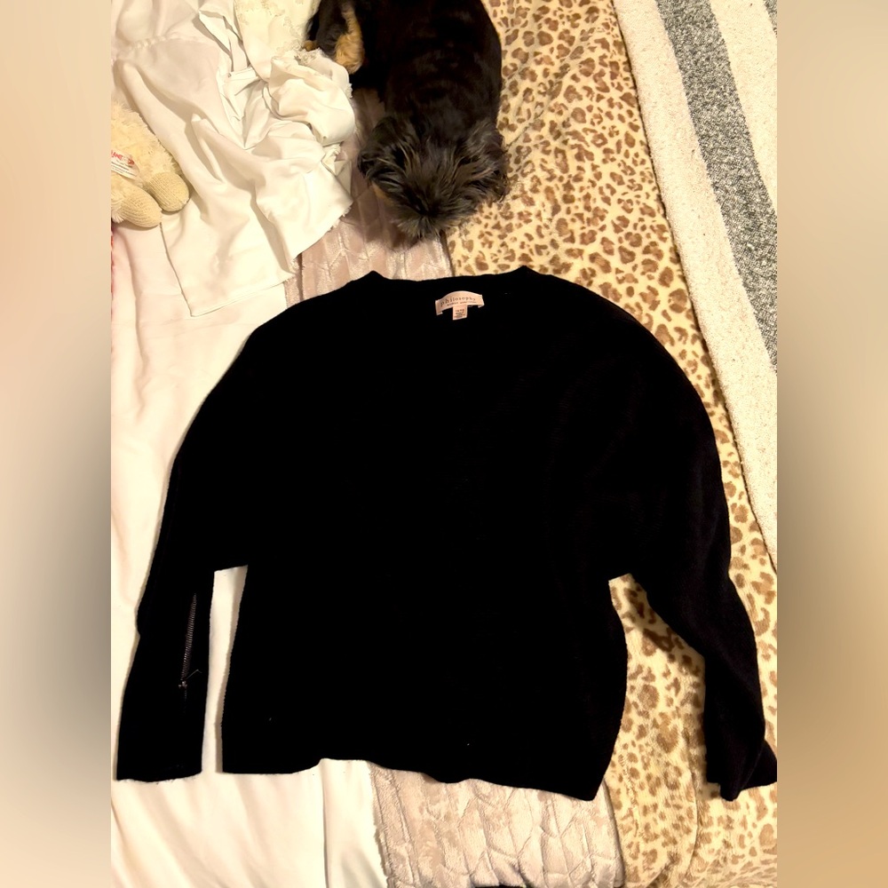 Philosophy, black sweater with zipper detail on the sleeves.